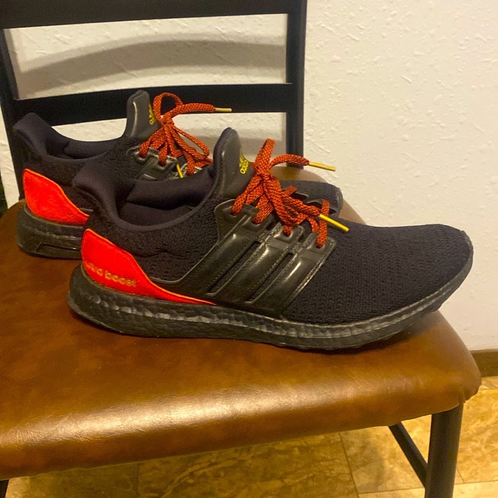 Adidas Ultraboost DNA “Black Red”